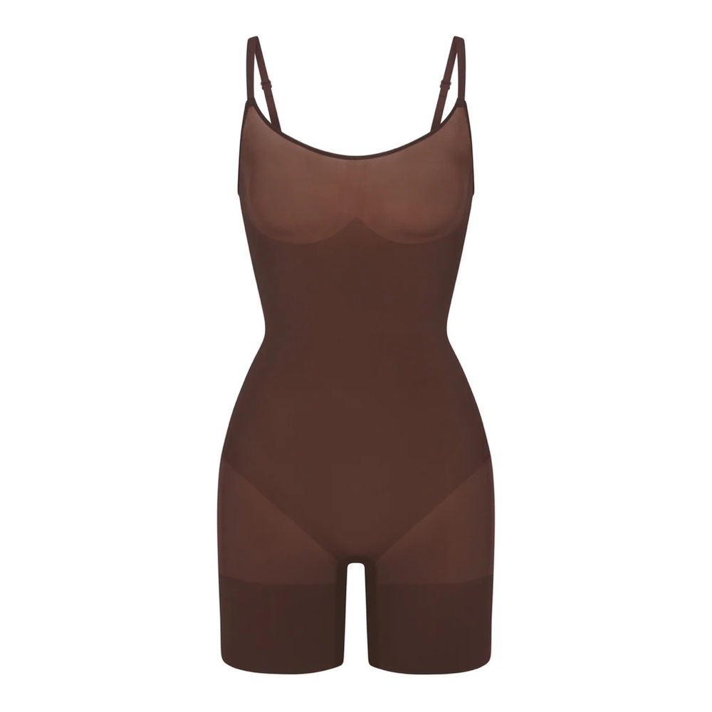Skims Everyday Sculpt Mid Thigh Bodysuit Color Cocoa